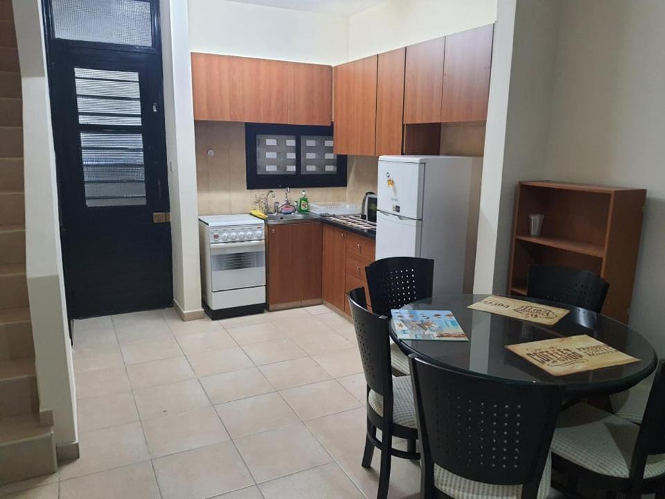 Lovely 2 Bedrooms In The Tourist Area In Paphos . Екстериор снимка