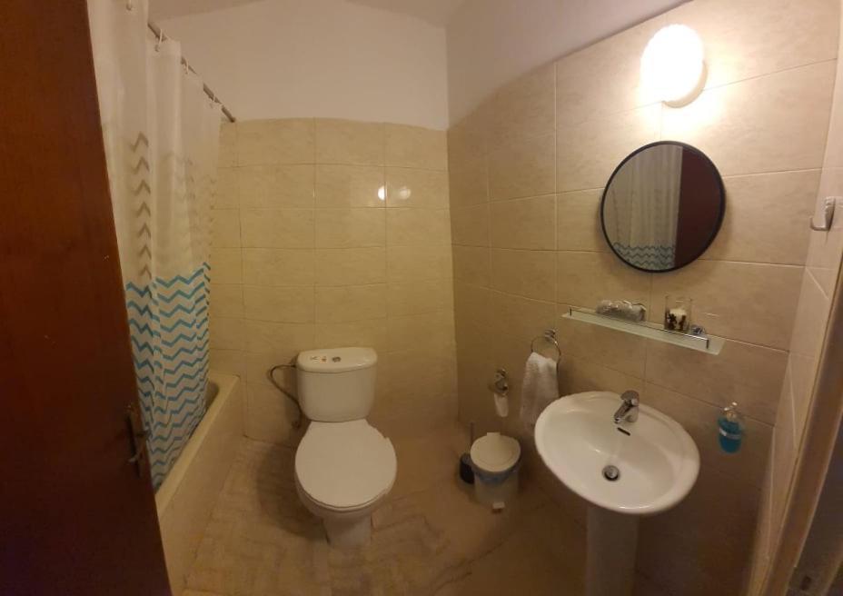 Lovely 2 Bedrooms In The Tourist Area In Paphos . Екстериор снимка